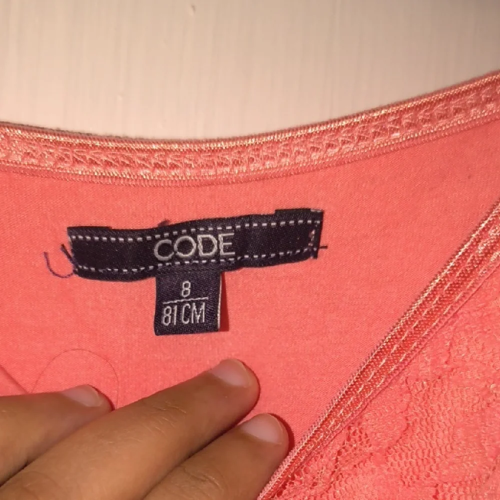 Code | Elegant Lace Camisole in Pink - Picture 2 of 4